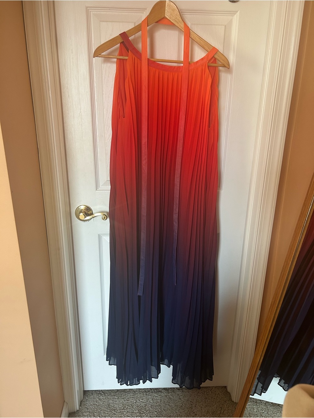Splendor of the Sunset Gradient Pleated Maxi Dress - Picture 5 of 10